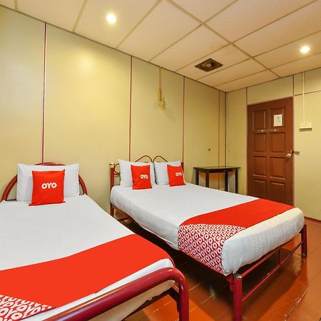 Oyo 90627 Pulau Ketam Inn Klang Buitenkant foto
