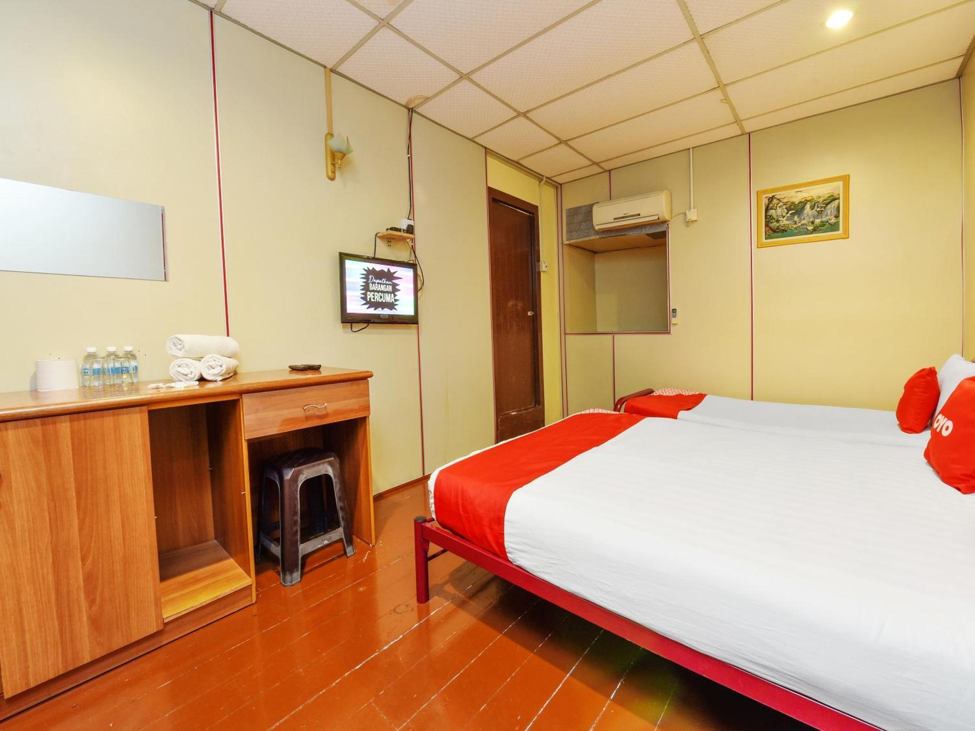 Oyo 90627 Pulau Ketam Inn Klang Buitenkant foto