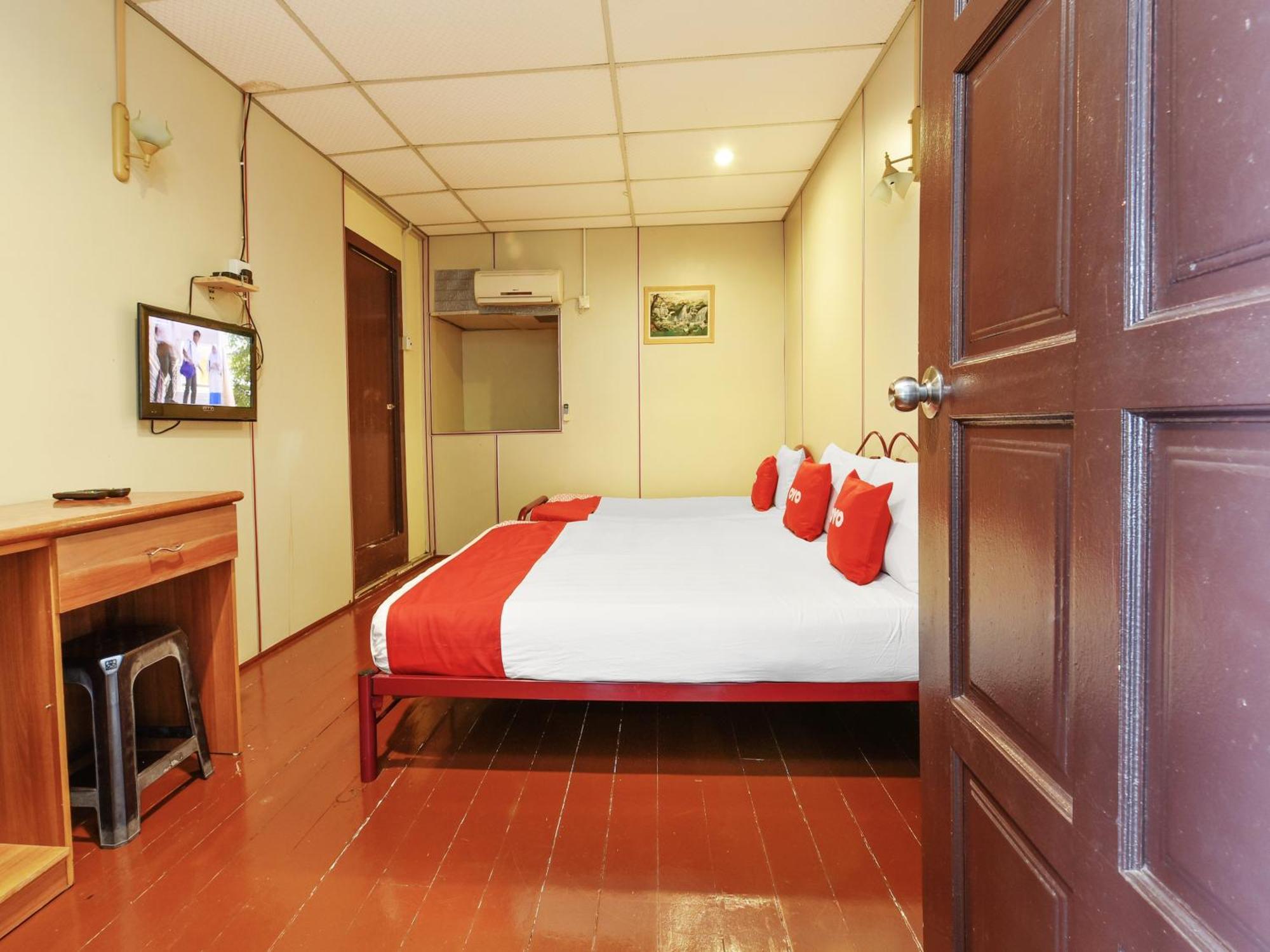 Oyo 90627 Pulau Ketam Inn Klang Buitenkant foto